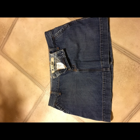 Denim Gap skirt size 6