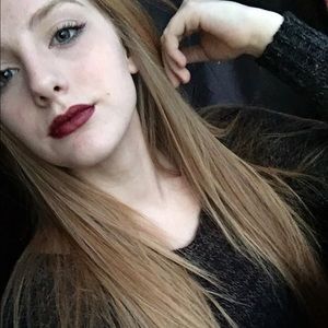 Meet your Posher, Hailey