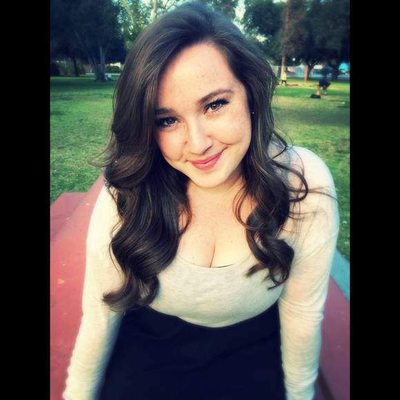 Meet your Posher, Dana