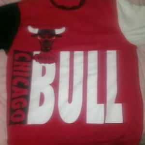 Long Sleeve BULLS pullover