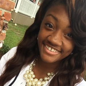 Meet your Posher, Kierra