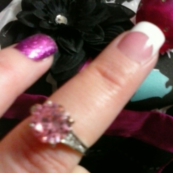 pink???? - Picture 3 of 4