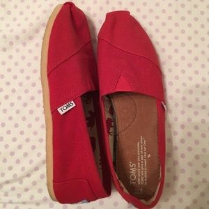 Brand new red TOMS