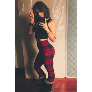 Meet your Posher, Nina