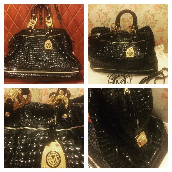 Valentino - Picture 2 of 4