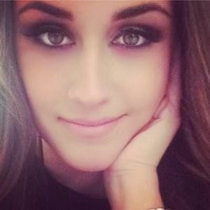 Meet your Posher, Christina