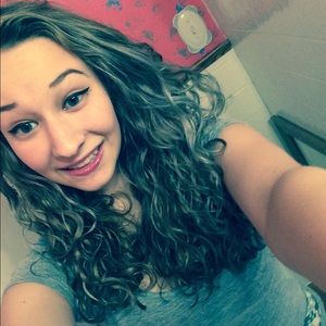 Meet your Posher, Lexi