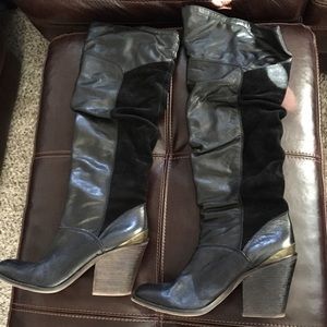 Lucky brand Boots. In good condition.