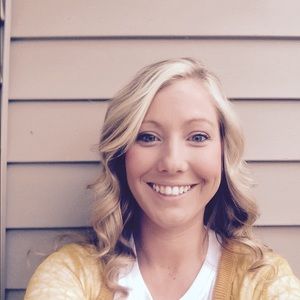 Meet your Posher, Abbey