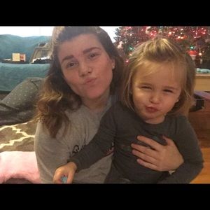 Meet your Posher, Abbie