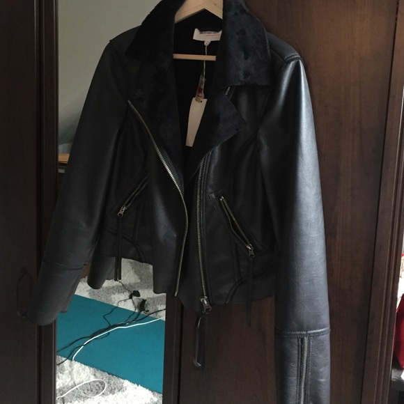 Vince Camuto black bomber jacket