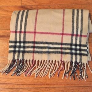PRICE DROP Authentic Burberry cashmere/wool scarf!