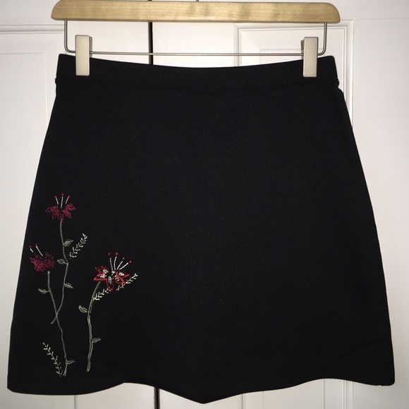 Express black skirt