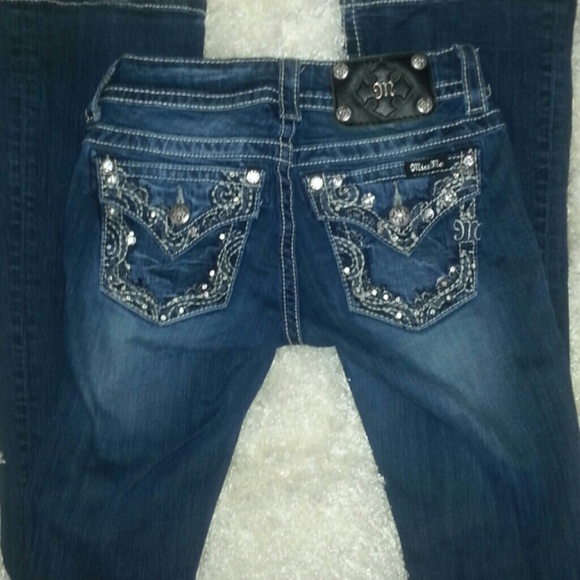 SOLD Miss me 24x34 boot