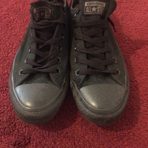 - CONVERSE ** All Black