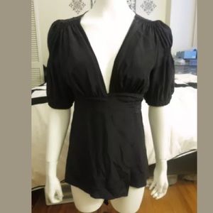 Black halo silk black v neck wrap top sz small