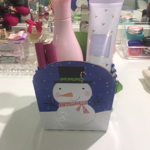 Cute Snowman Organization Cuby