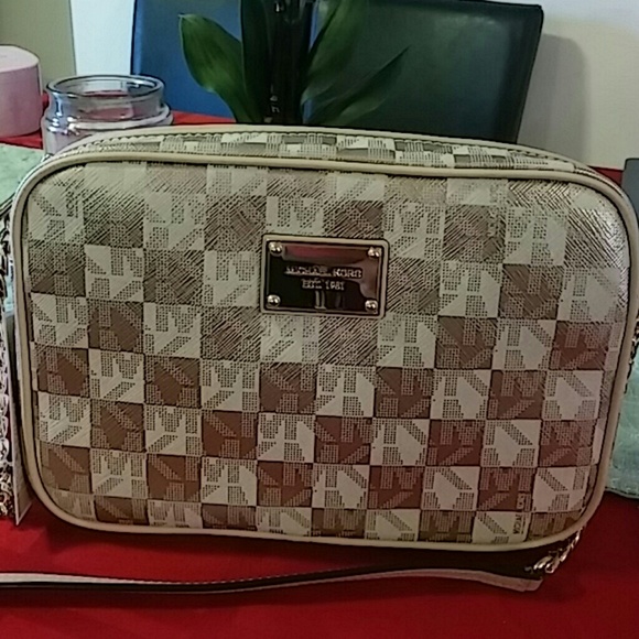 Michael Kors Crossbody
