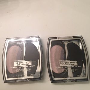 one sweep eyeshadow by Loreal. Never opened.
