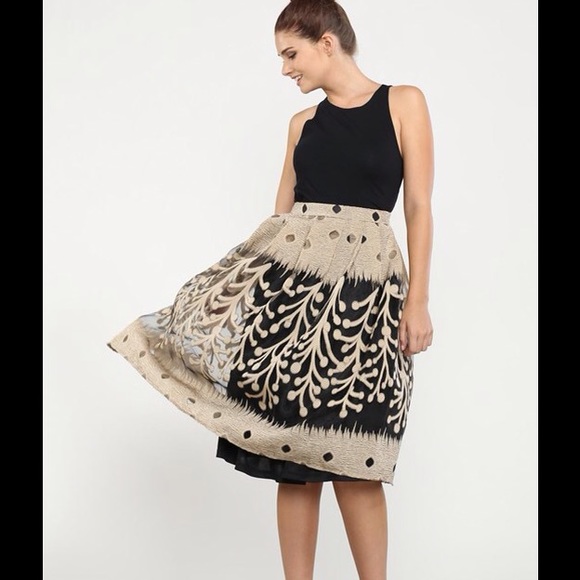 A-Line Organza Skirt - Picture 3 of 5