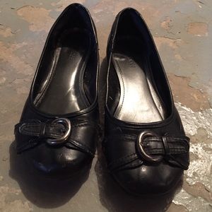 Women's black Maurice's flats