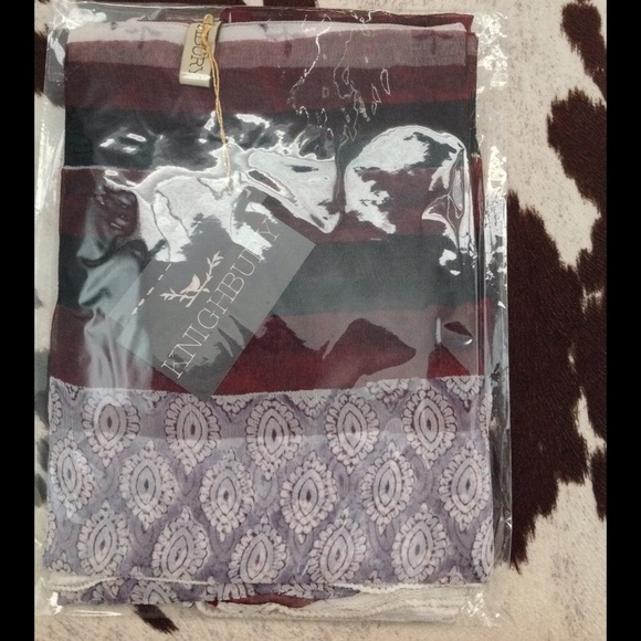 LAST 1 Retail NWT hand block printed chiffon scarf - Picture 2 of 3