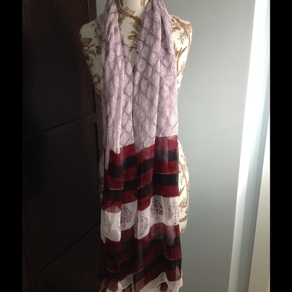 LAST 1 Retail NWT hand block printed chiffon scarf - Picture 3 of 3