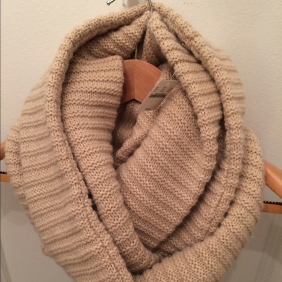 J Crew 100% Cashmere Infinity Scarf, Heather Flax