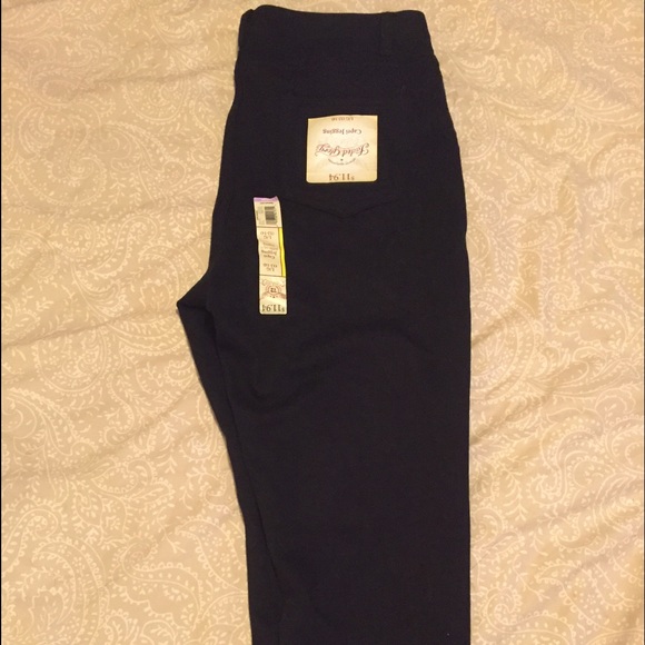 Black Capri jeggings