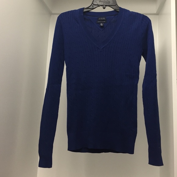 Tommy Hilfiger Cobalt cable knit sweater.