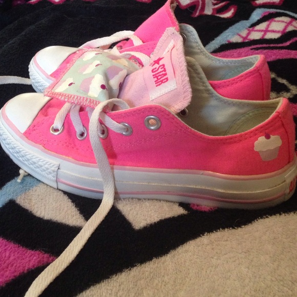cupcake converse shoes