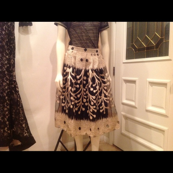 A-Line Organza Skirt - Picture 4 of 4
