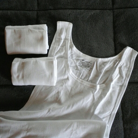 New 3 unused sleveless champion t shirts 3 pak new