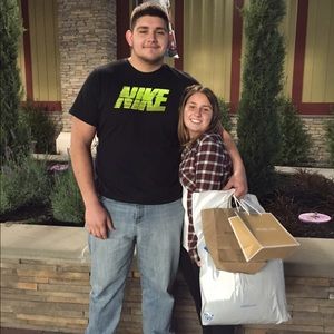 Meet your Posher, Briana