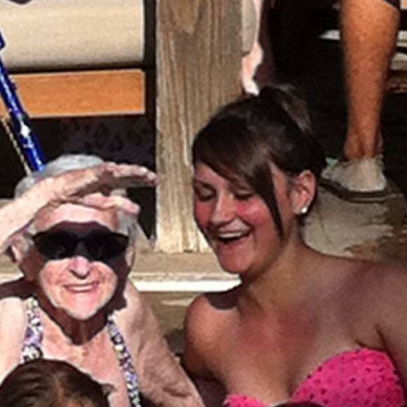 Meet your Posher, Madison - Picture 1 of 1