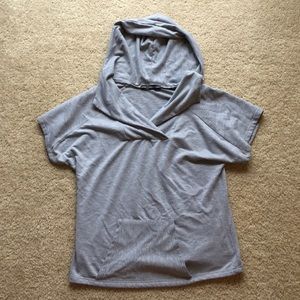 Short sleeved hoodie