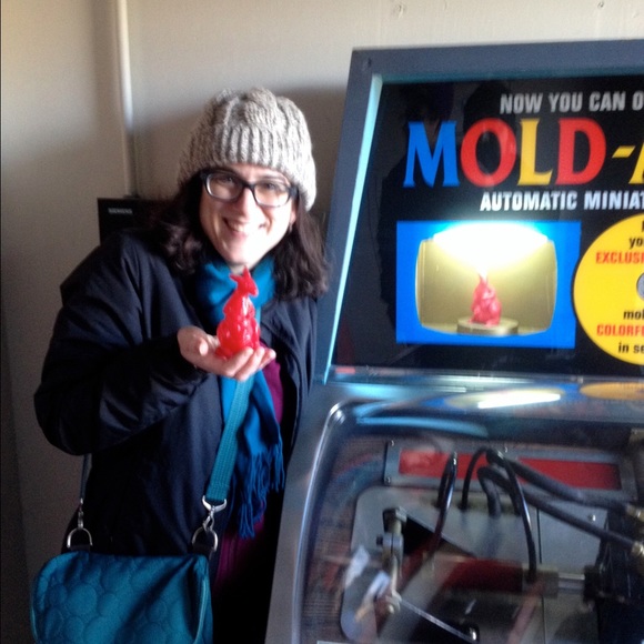 Meet your Posher, Sara - Picture 2 of 3