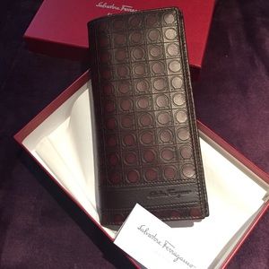 SALE Salvatore Ferragamo leather wallet