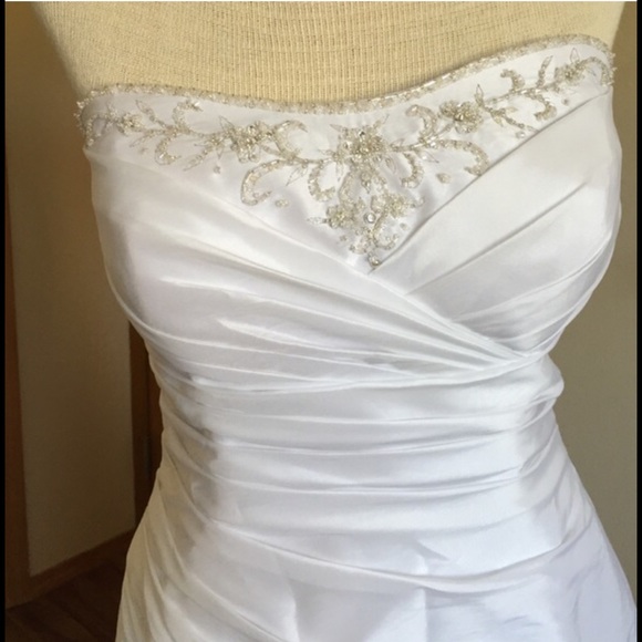 Wedding dress