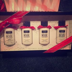 Victoria Secret 4 hydrating body lotion
