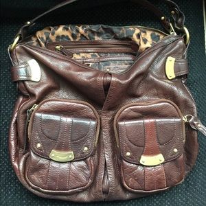 B Makowsky leather purse