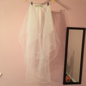 Davids bride 2 tier ivory veil