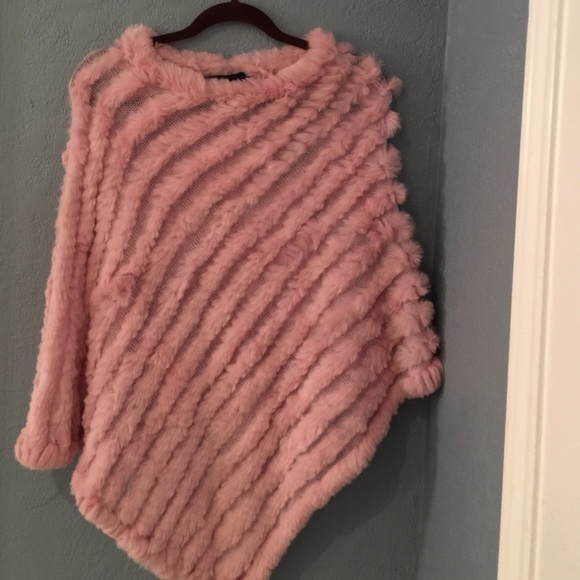 La Fiorentino pink rabbit fur poncho