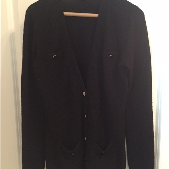 Vince long sleeved wool sweater