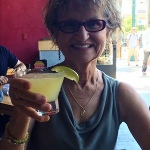 Meet your Posher, Helene