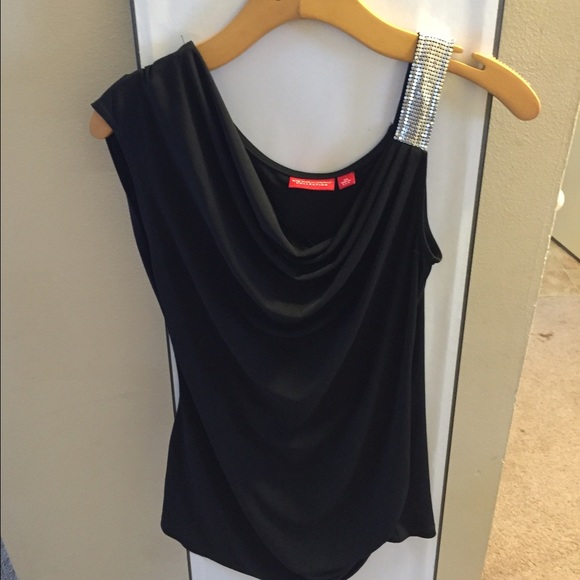 New York and company dressy, one sleeved top