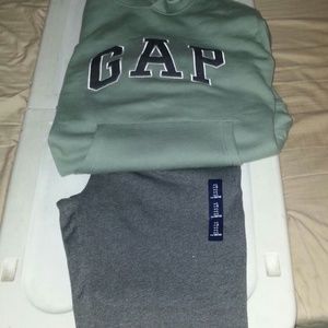 Men's gap hoodie and sweat pants large brand new