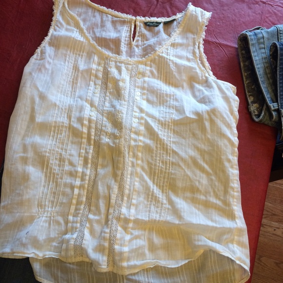 Cute Eddie Bauer top.  Awesome detail.  Medium.