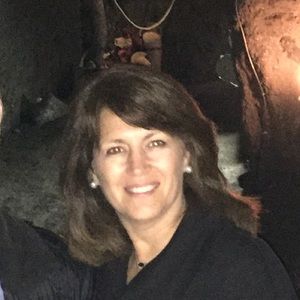 Meet your Posher, Myra