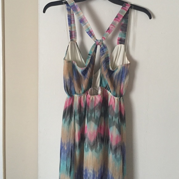 Cute dress - Picture 2 of 2